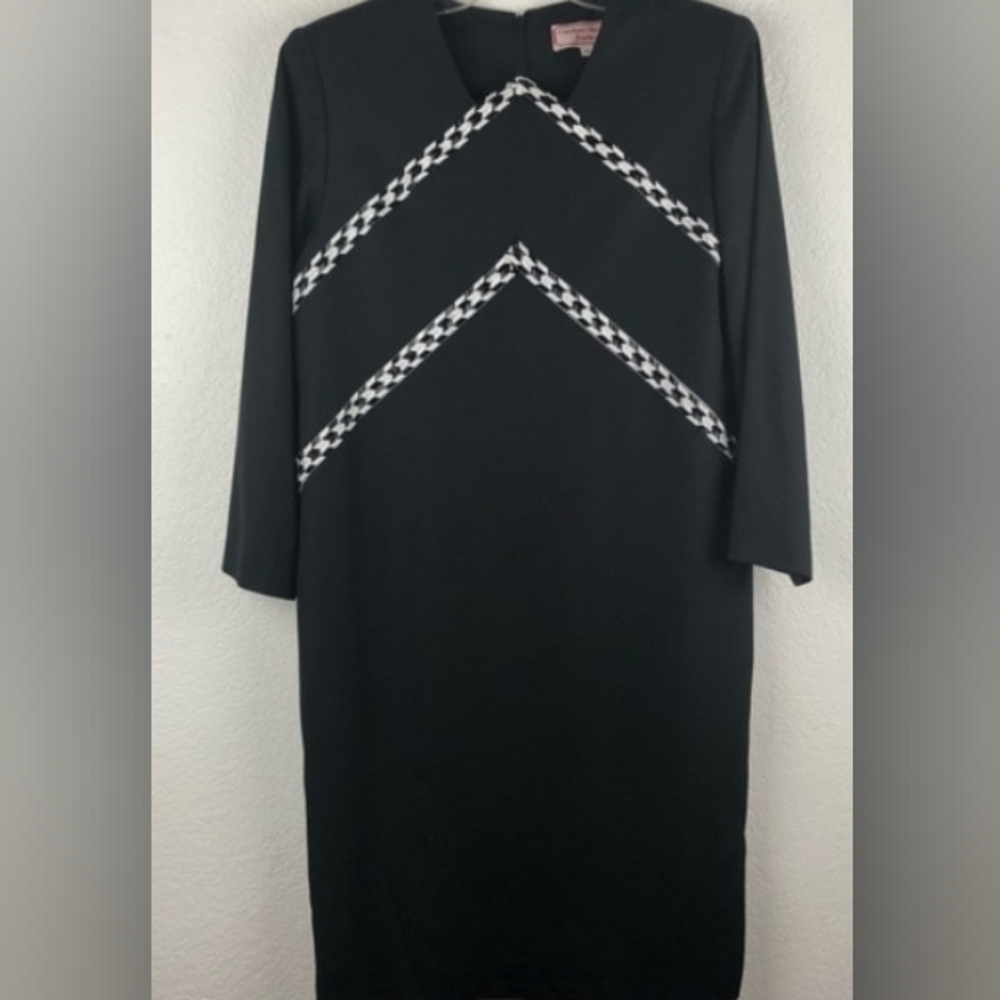 Carolina Herrera 12 Black White LS Knee Length Dress